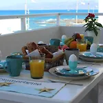 Amazing Beachfront In Διαμέρισμα *